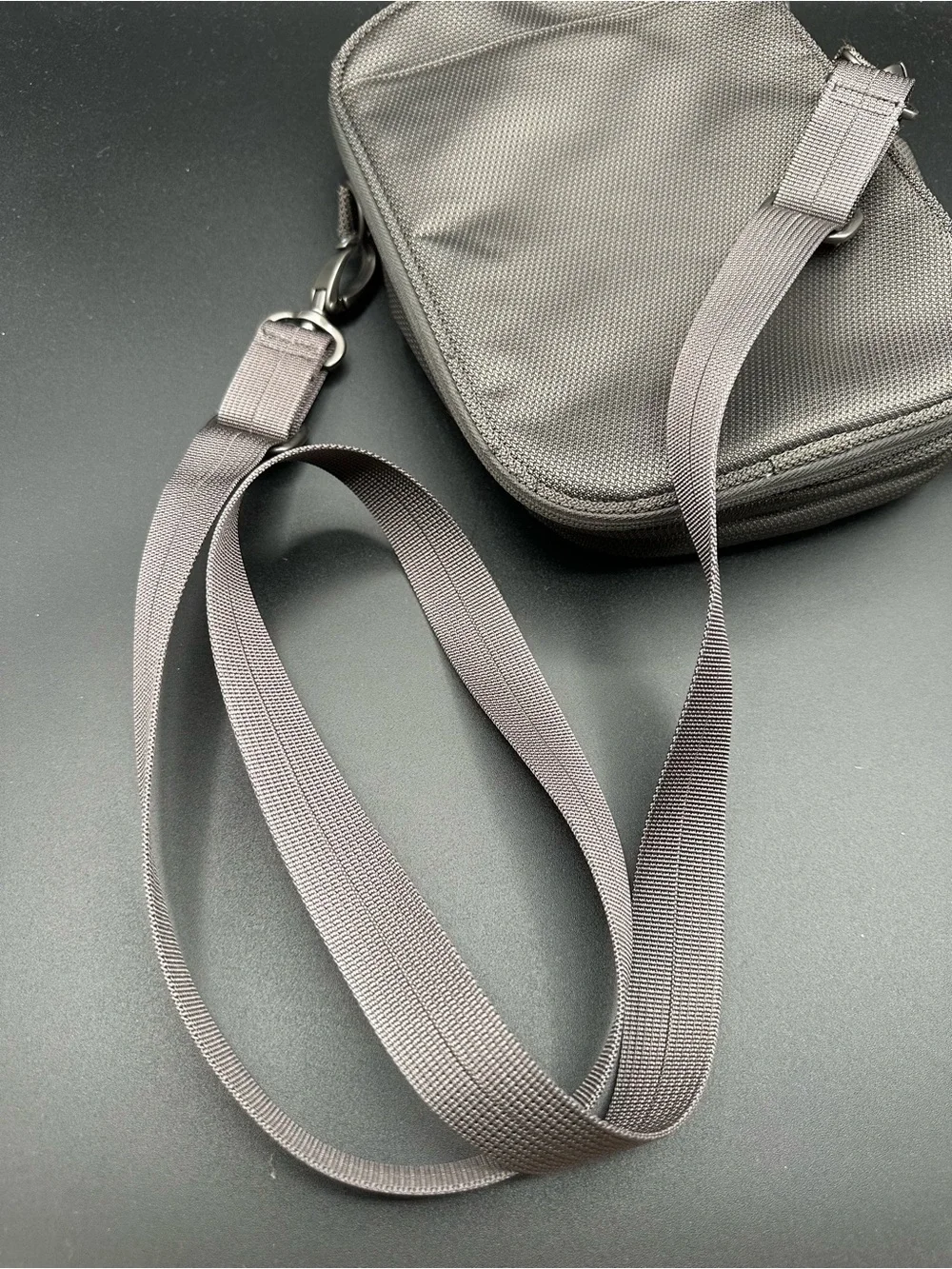 Tumi tech black